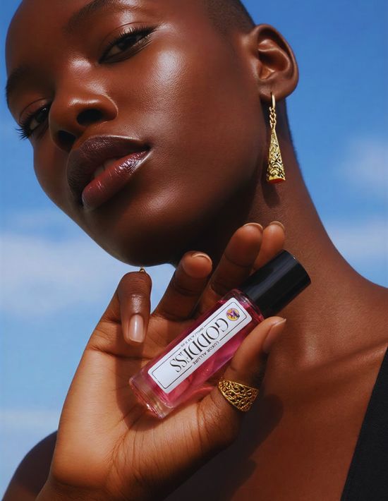 Luxor Allure Goddess Body Oil Photo Luxor Allure Goddess Body Oil Photo