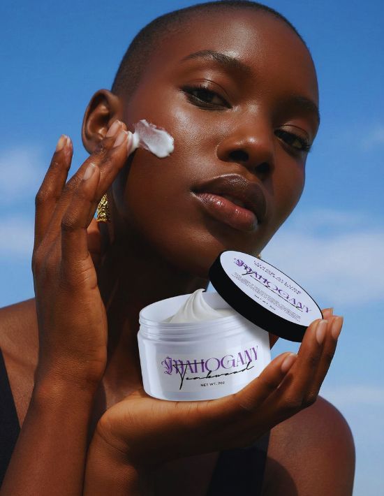 Luxor Allure Mahogany Teakwood Body Nectar Model